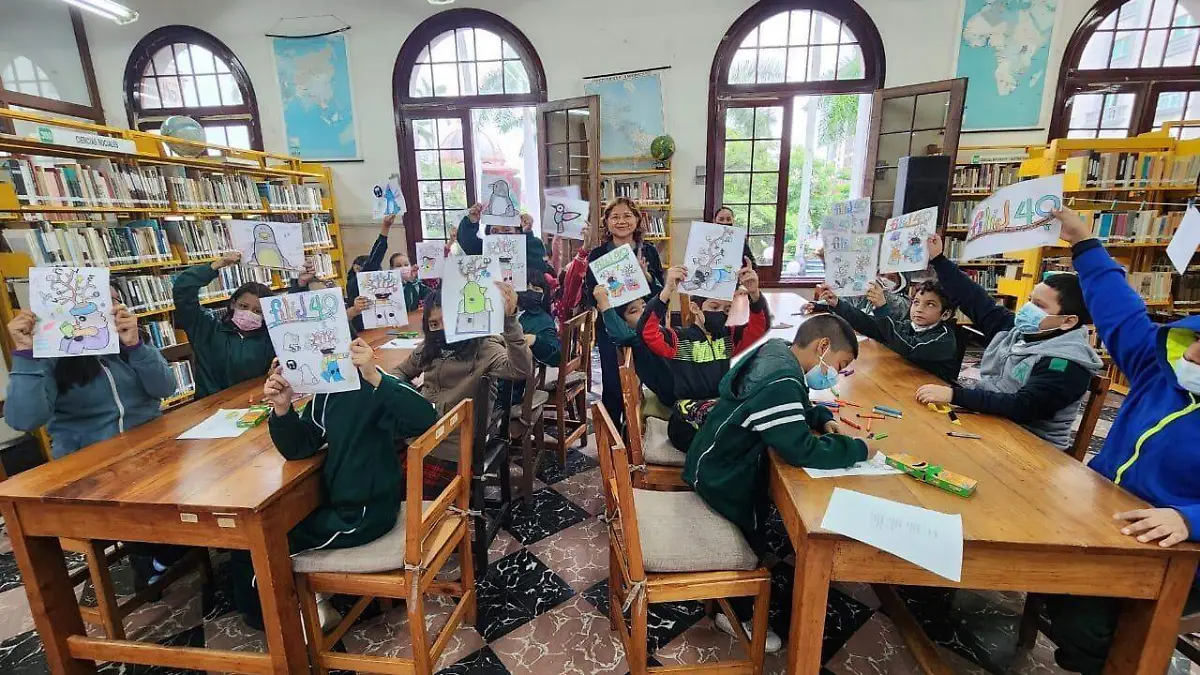 Los niños tienen la oportunidad para decidir qué textos explorar de acuerdo a su edad